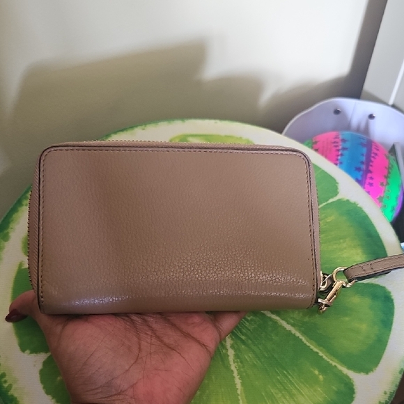 Tory Burch Beige Leather Wristlet - Picture 3 of 6
